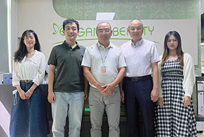 共建美好社会丨慈善与发展同行，爱心与责任并肩，鹏湾公益走访理事企业深圳市七七视频手机APP集团